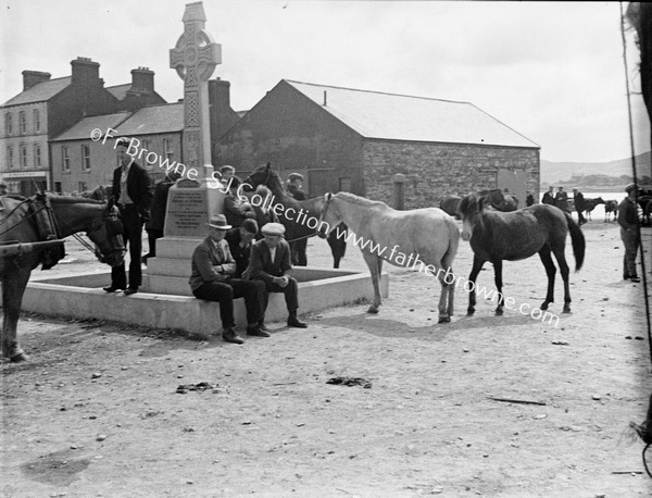 FAIR DAY MARKET CROSS